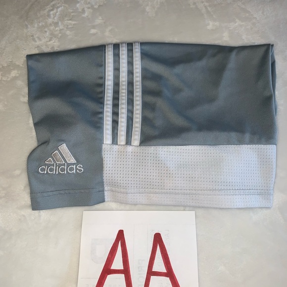Adidas. Boy’s youth soccer/athletic Aeroready shorts. Virtually new! Sz Small - Picture 9 of 9